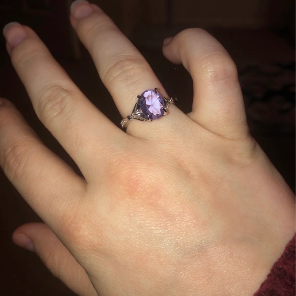 Ring - Picture 2 of 3